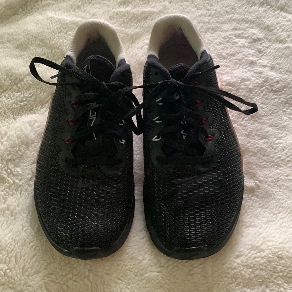 Nike metcon cross trainers